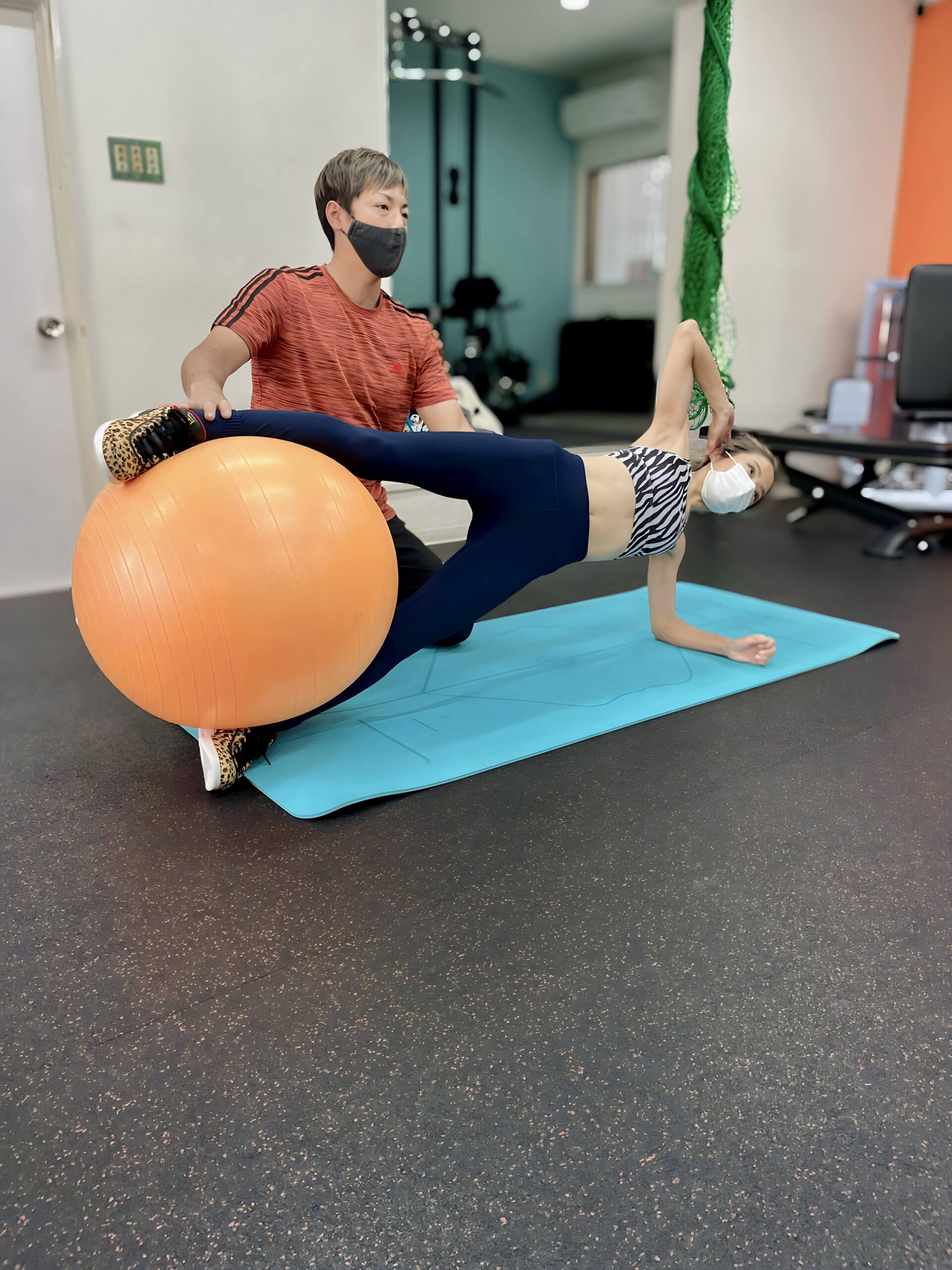 奈良市高の原からだとわたしパーソナルトレーニング＆セミパーソナルジムのパーソナルトレーニング。体幹コアトレーニング。